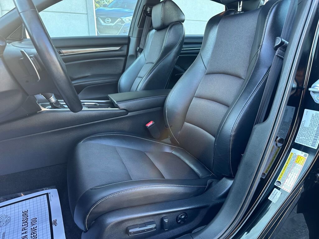 Used 2022 Honda Accord Sport image 11