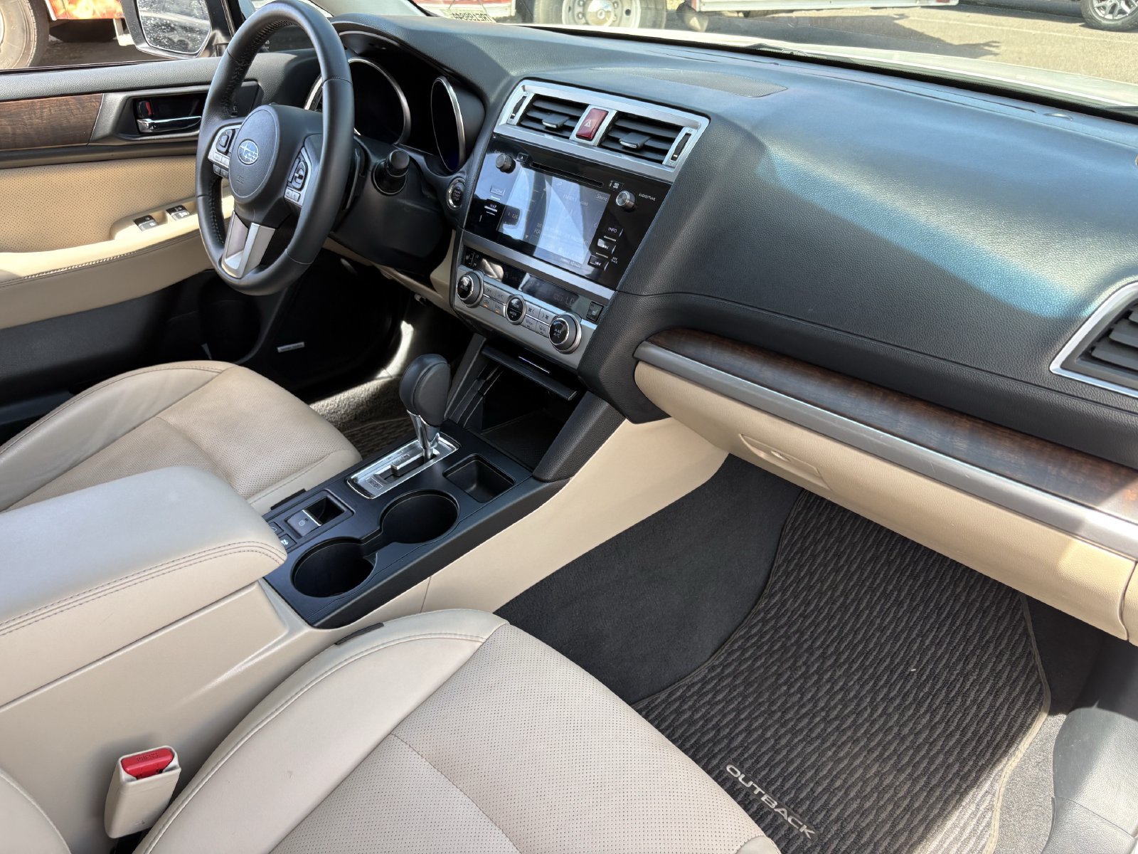 Used 2017 Subaru Outback 2.5i Limited AWD/4WD image 14