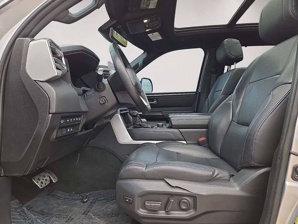 Used 2024 Toyota Tundra Platinum w/ TRD Off-Road Package AWD/4WD image 21