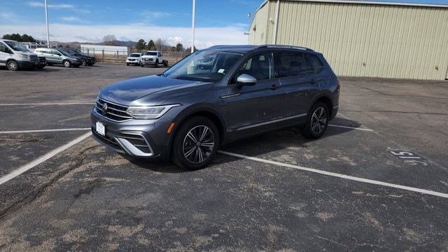 Used 2024 Volkswagen Tiguan Wolfsburg Edition image 3