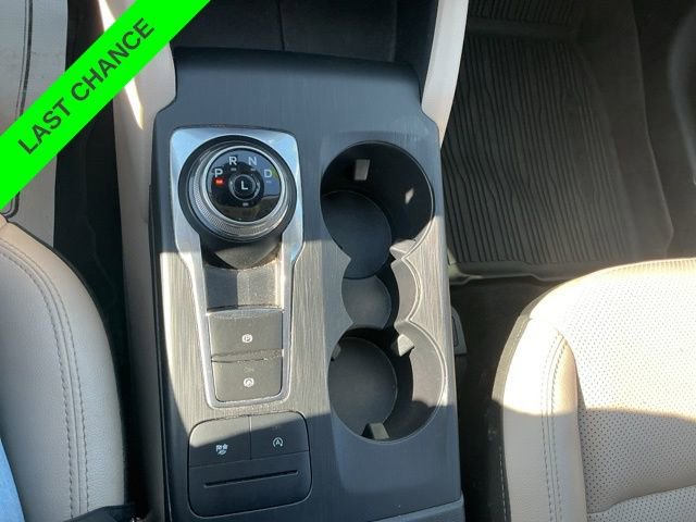 Used 2022 Ford Escape SEL w/ Class II Trailer Tow Package image 25