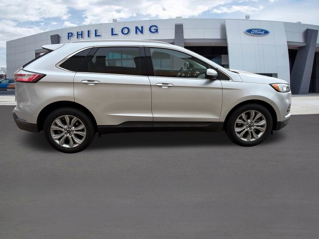 Used 2019 Ford Edge Titanium image 8