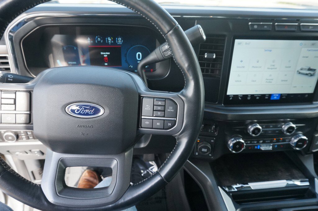 Used 2023 Ford F350 Lariat w/ Chrome Package AWD/4WD image 12
