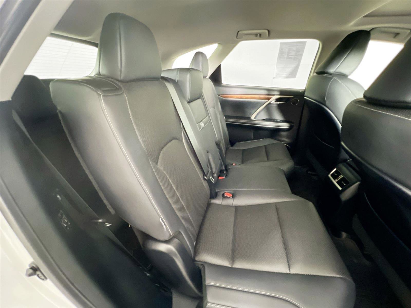 Used 2022 Lexus RX 350L Premium w/ Premium Package AWD/4WD image 26