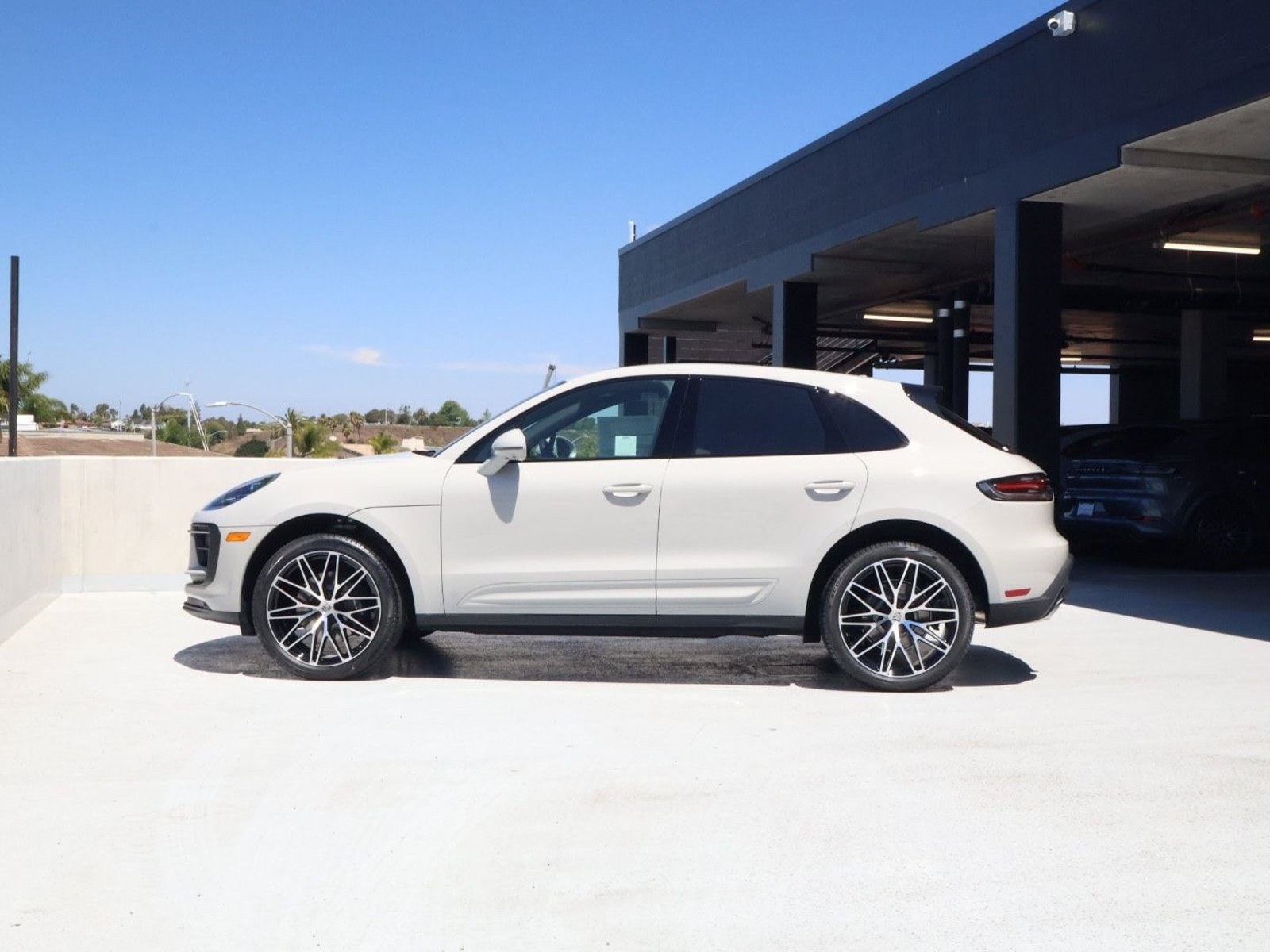 New 2026 Porsche Macan AWD/4WD image 2