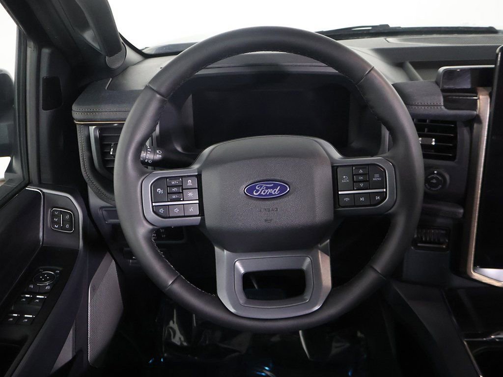 Used 2025 Ford F150 Lightning Lariat image 42