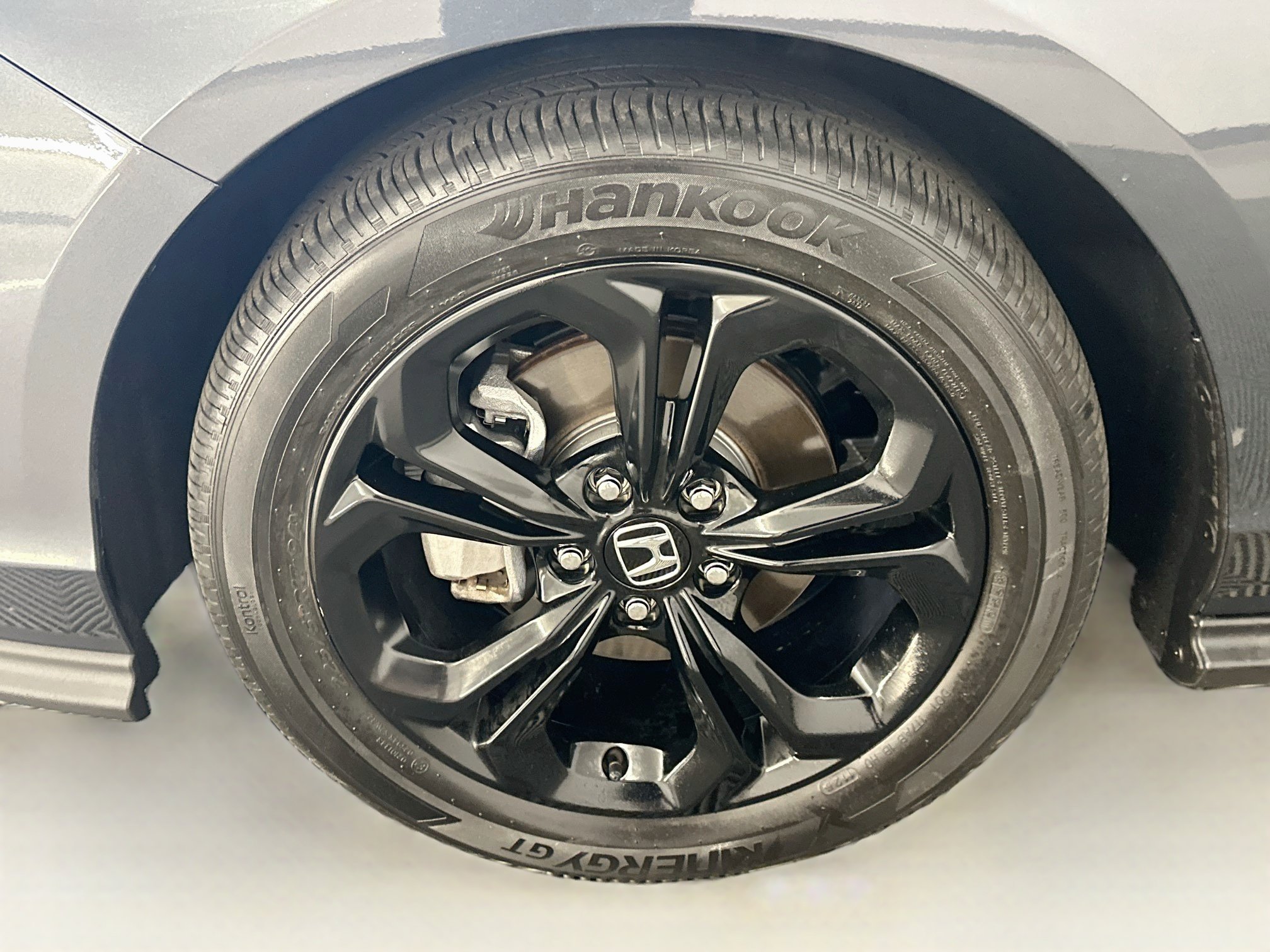 Used 2025 Honda Accord SE image 11
