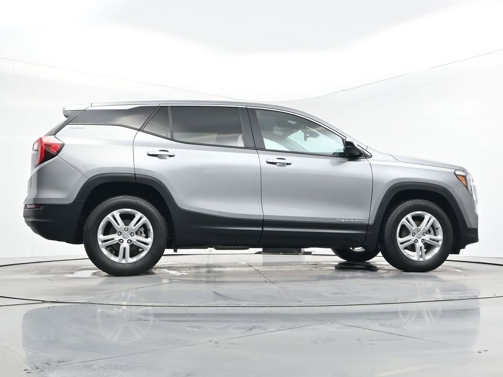 Certified 2024 GMC Terrain SLE image 28