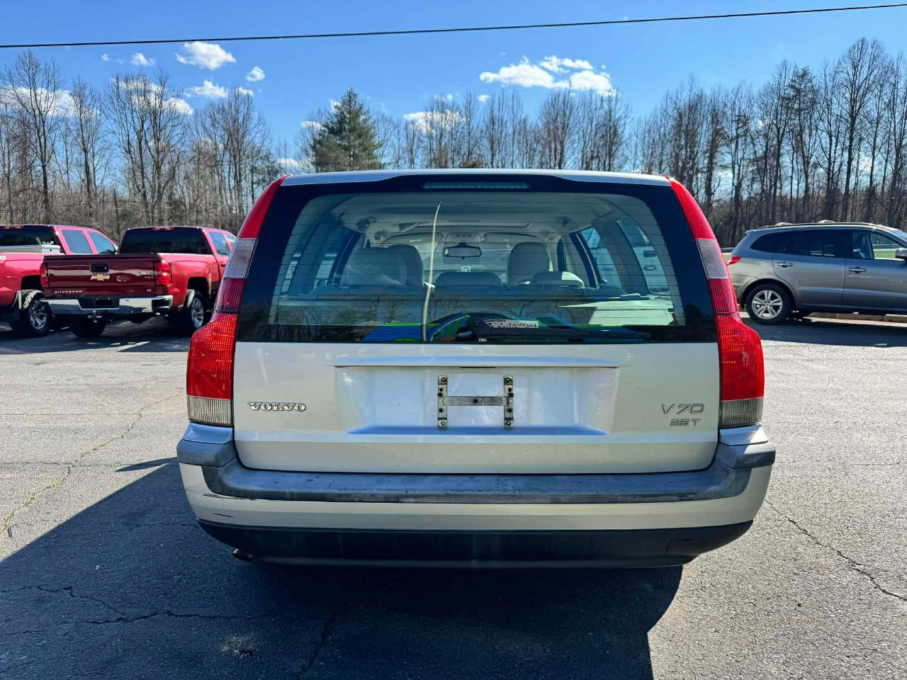 Used 2004 Volvo V70 2.5T FWD image 6