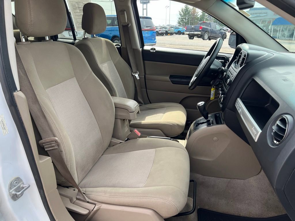 Used 2017 Jeep Compass Sport w/ Power Value Group image 11