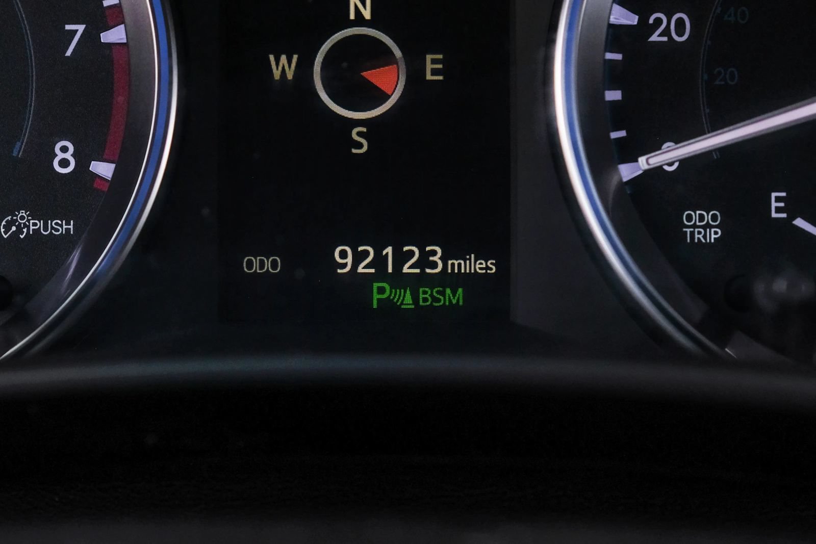 Used 2017 Toyota Highlander Limited Platinum FWD image 25