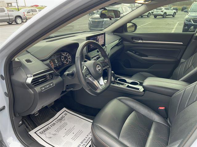 Used 2024 Nissan Altima 2.5 SR w/ SR Premium Package image 16