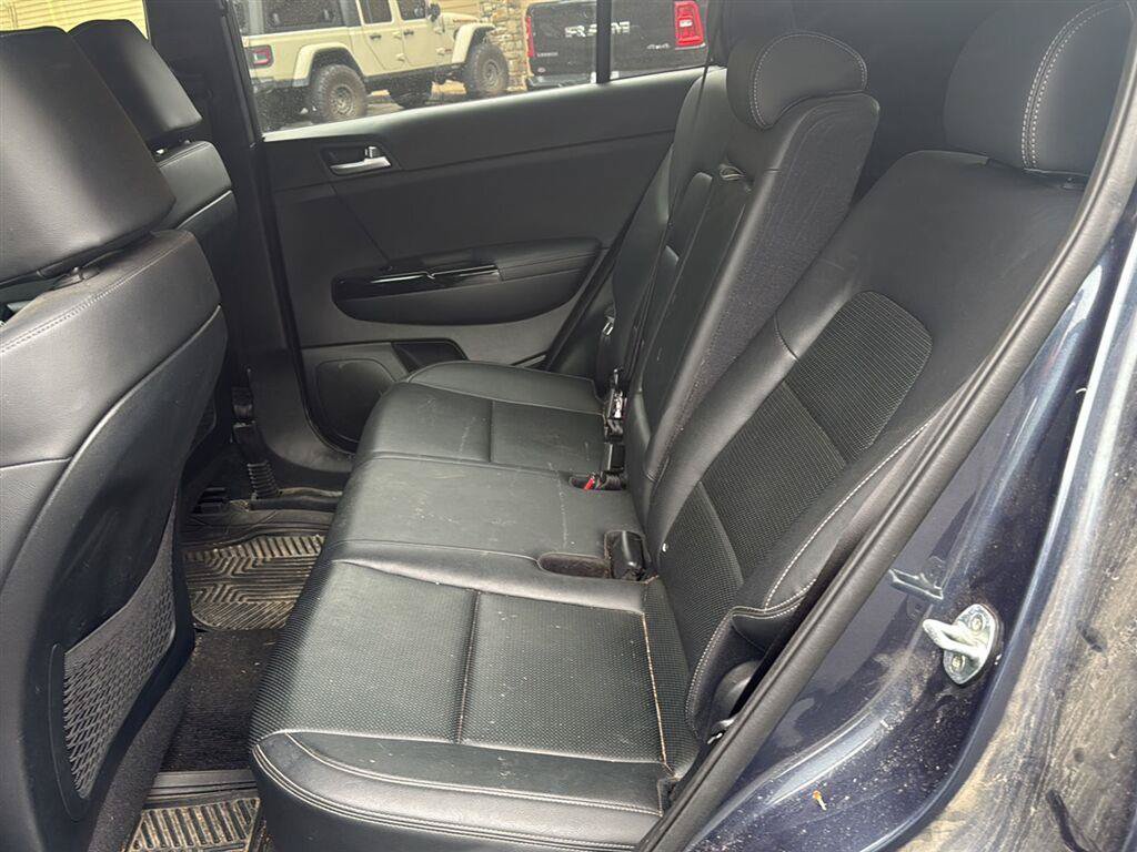 Used 2020 Kia Sportage S w/ S Premium Package FWD image 9