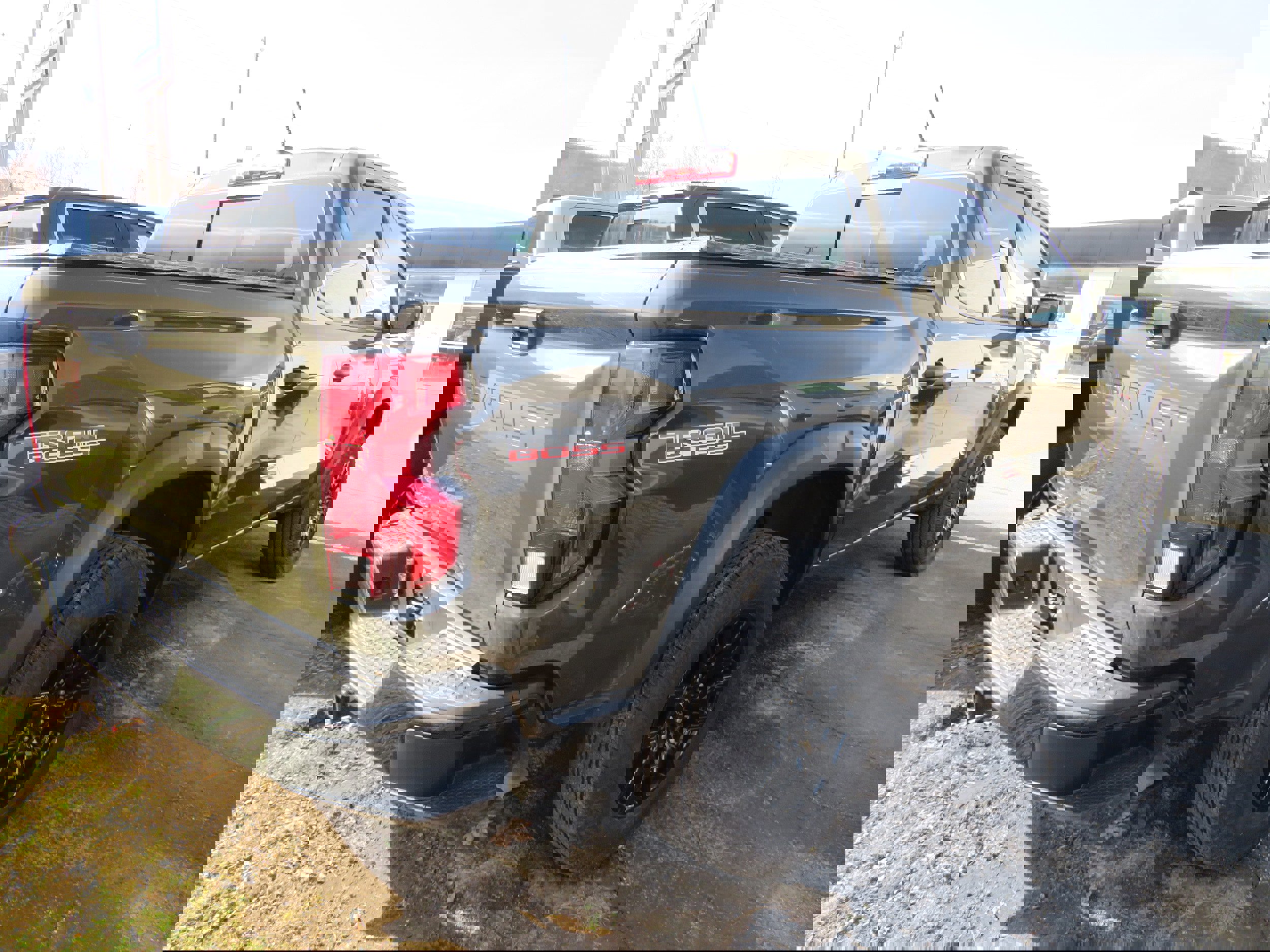 Used 2024 Chevrolet Colorado Trail Boss w/ Advanced Trailering Package image 6