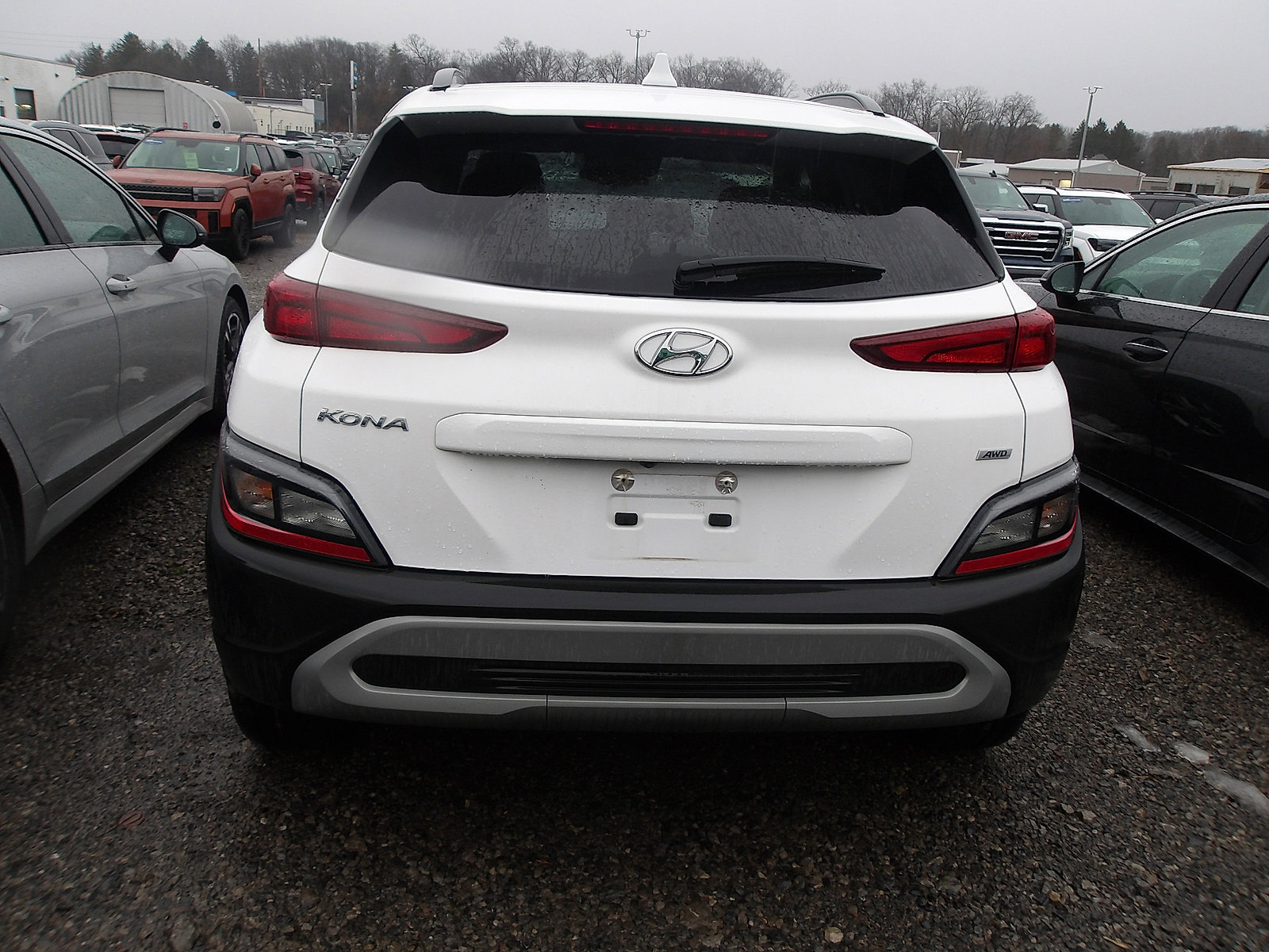 Used 2023 Hyundai Kona SEL image 2