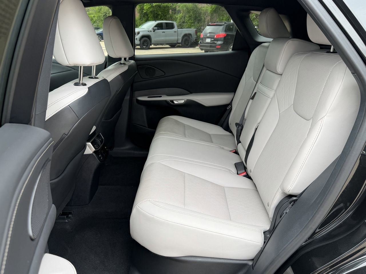 Used 2024 Lexus RX 350 Premium Plus w/ Convenience Package FWD image 32
