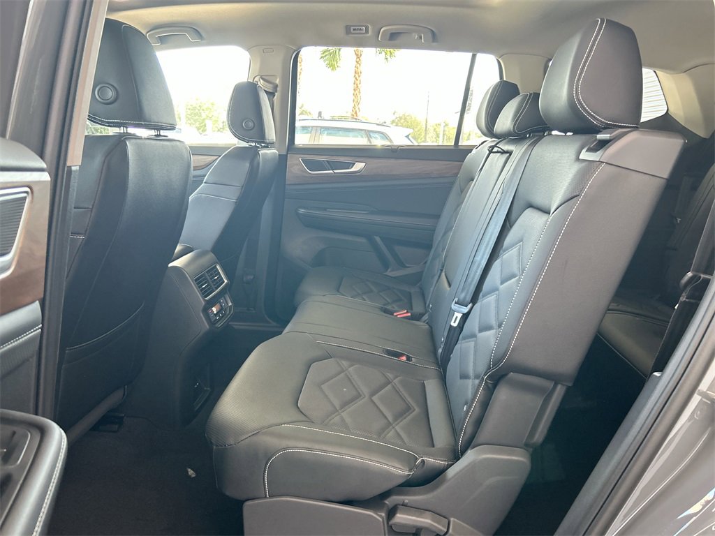 New 2026 Volkswagen Atlas SE image 32