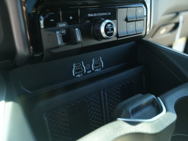 New 2026 RAM 2500 Big Horn AWD/4WD image 36