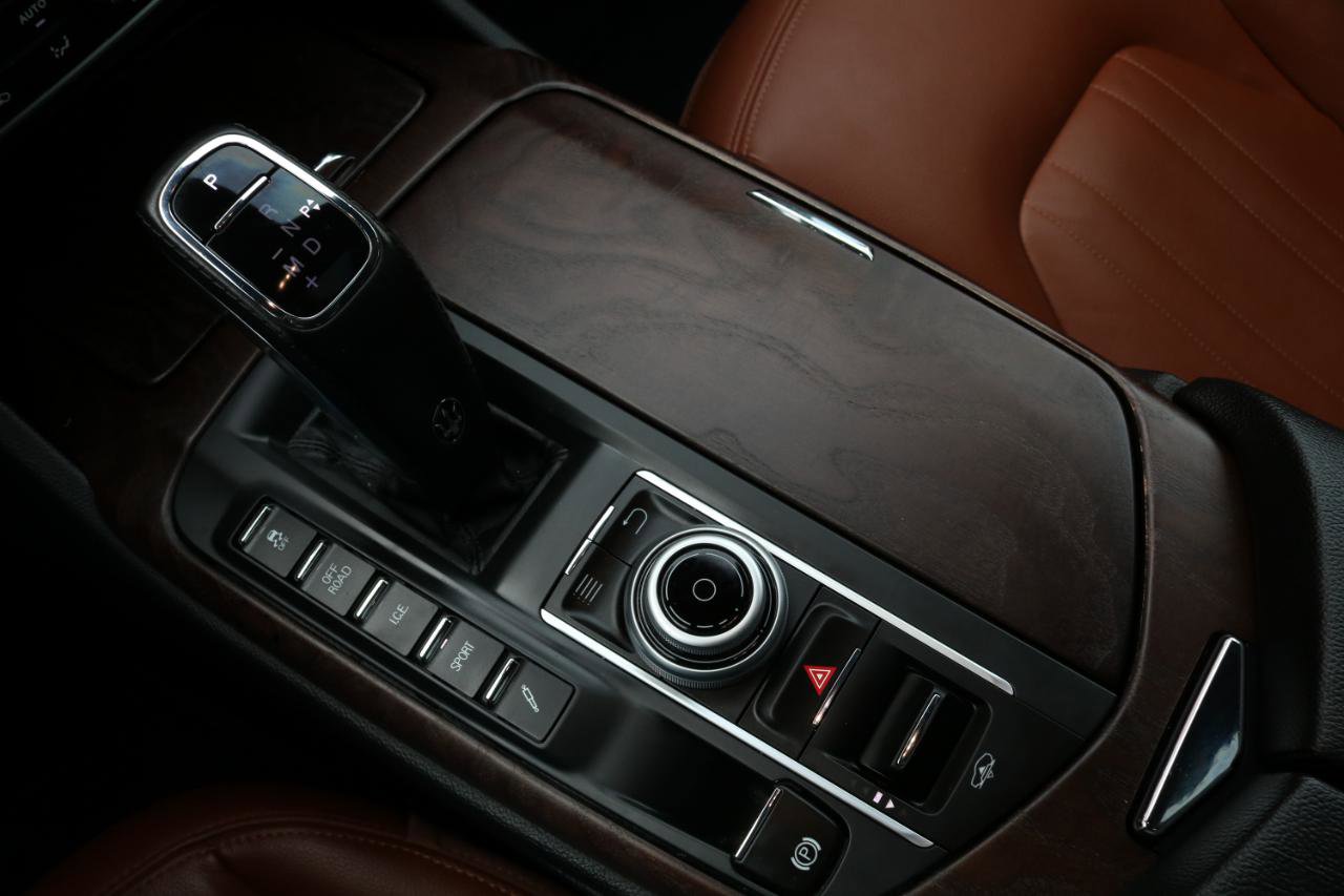 Used 2020 Maserati Levante image 44