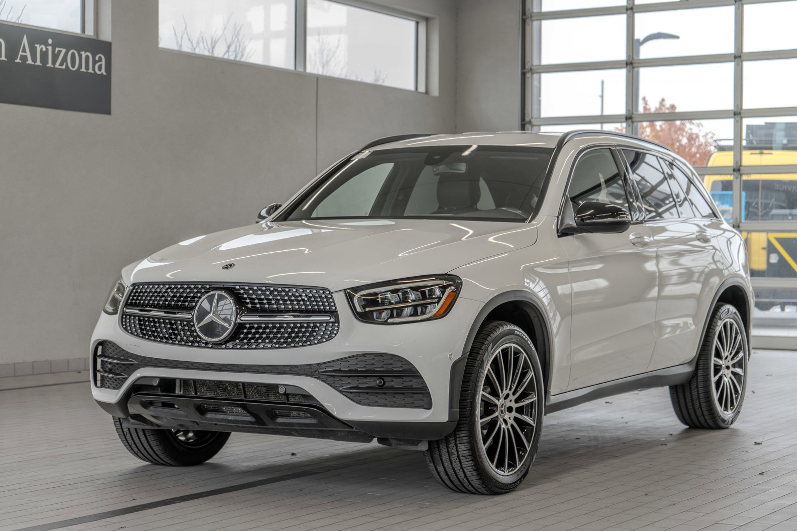 Used 2021 Mercedes-Benz GLC 300 GLC 300 image 25