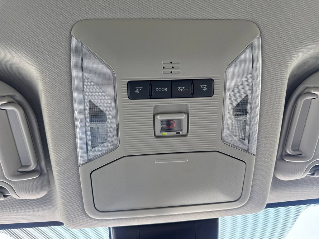 Used 2024 Toyota RAV4 XLE FWD image 28