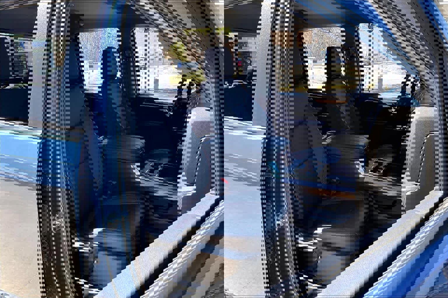 Used 2025 Chevrolet Silverado 2500 LT w/ Trail Boss Package image 9