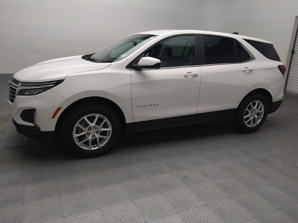 Used 2024 Chevrolet Equinox LT w/ Driver Convenience Package AWD/4WD image 2