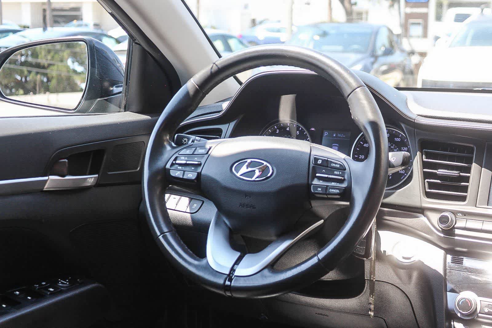 Used 2020 Hyundai Elantra Value Edition w/ Cargo Package (C1) FWD image 19
