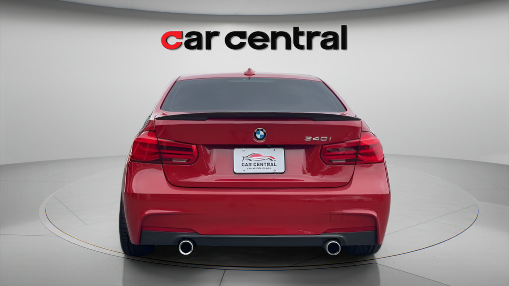 Used 2017 BMW 340i xDrive Sedan AWD/4WD image 4