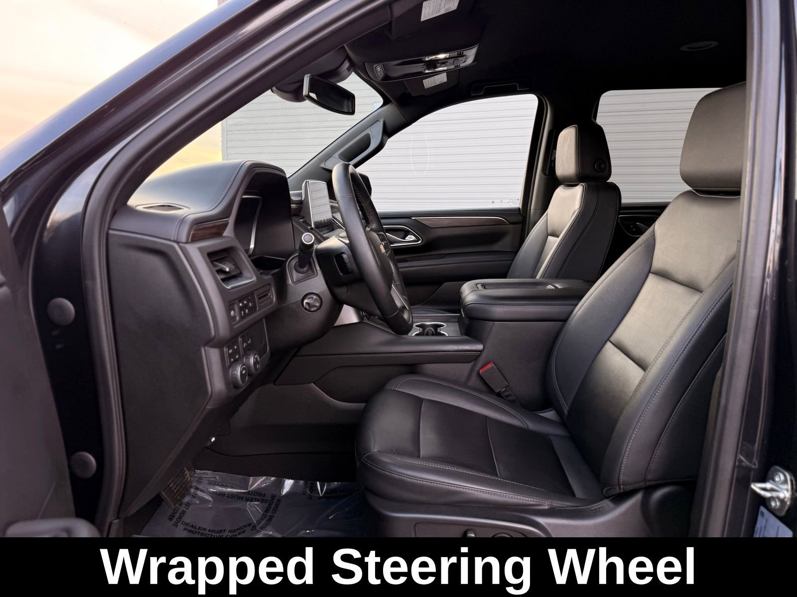 Used 2023 Chevrolet Tahoe LT w/ Luxury Package image 16