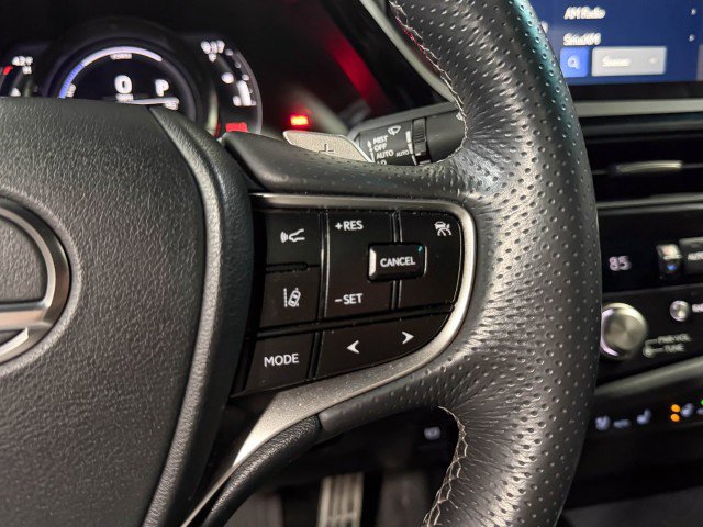 Used 2023 Lexus ES 300h F Sport image 20
