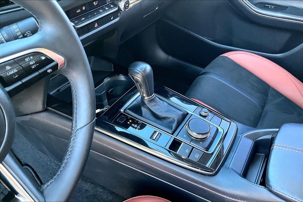 Used 2024 MAZDA CX-30 Carbon image 17