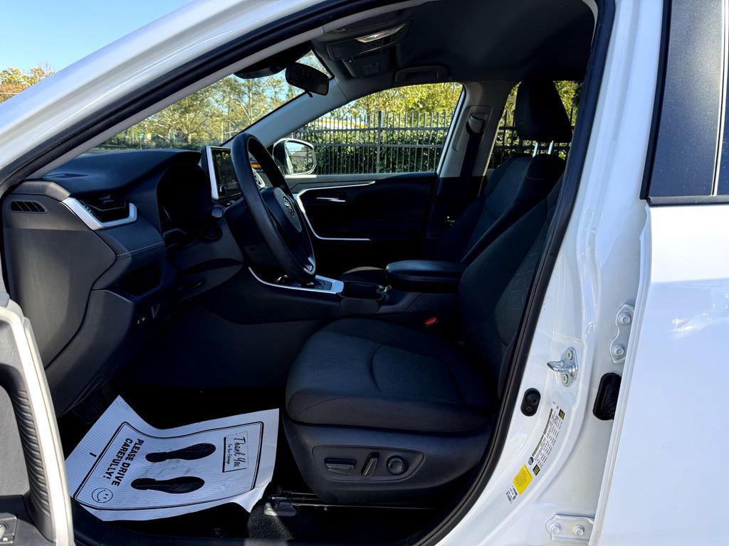 Used 2024 Toyota RAV4 XLE image 13