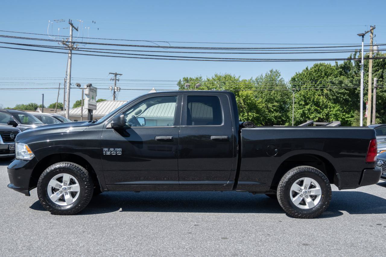Used 2017 RAM 1500 Express AWD/4WD image 5