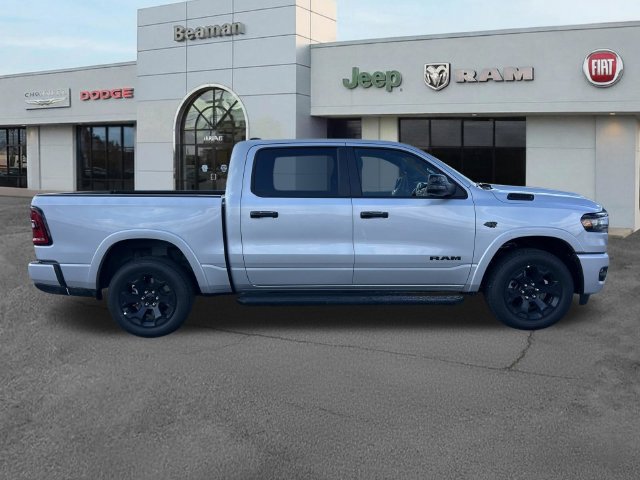 New 2027 RAM 1500 4x4 Crew Cab image 8