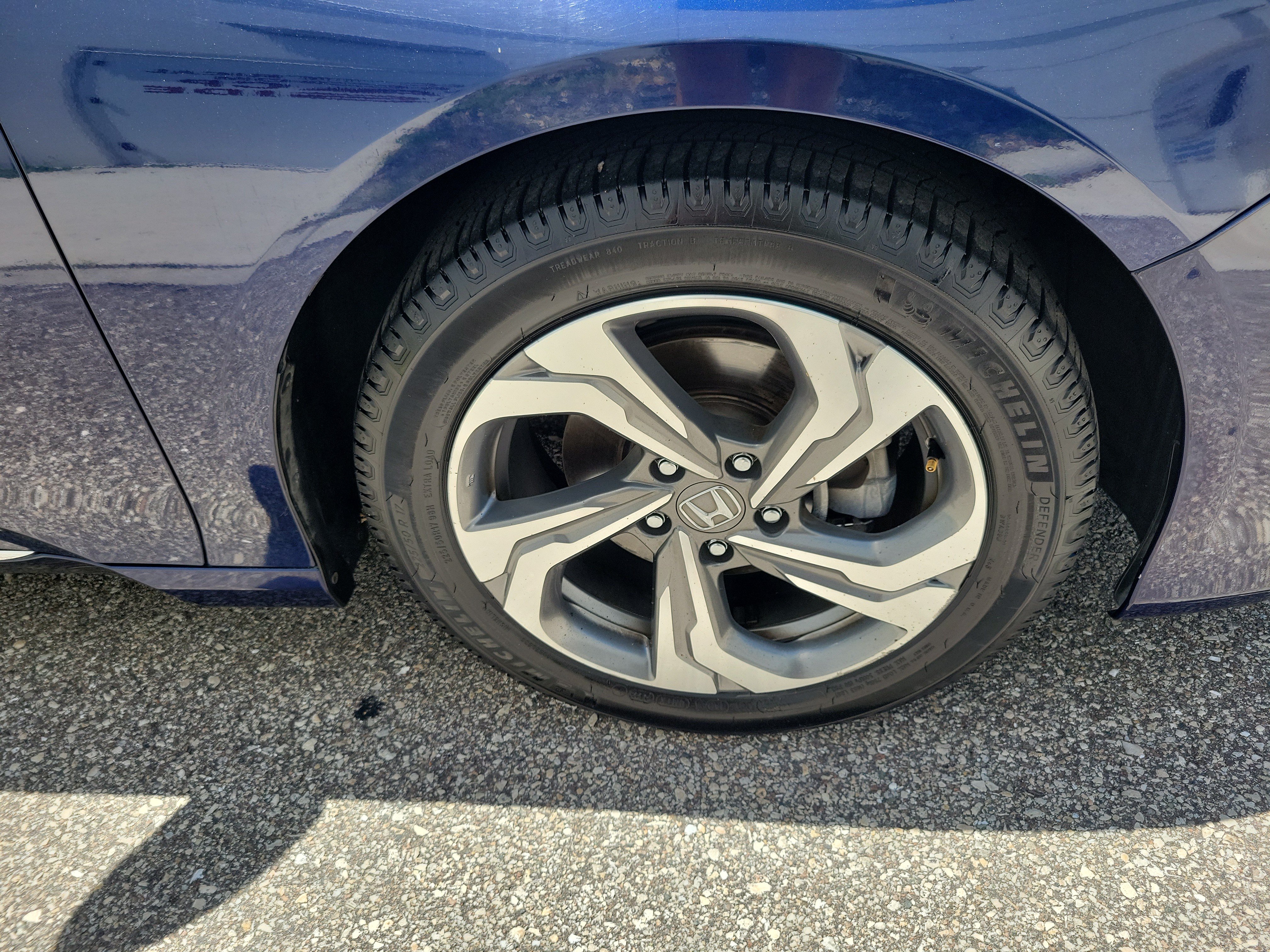 Used 2020 Honda Accord EX image 11