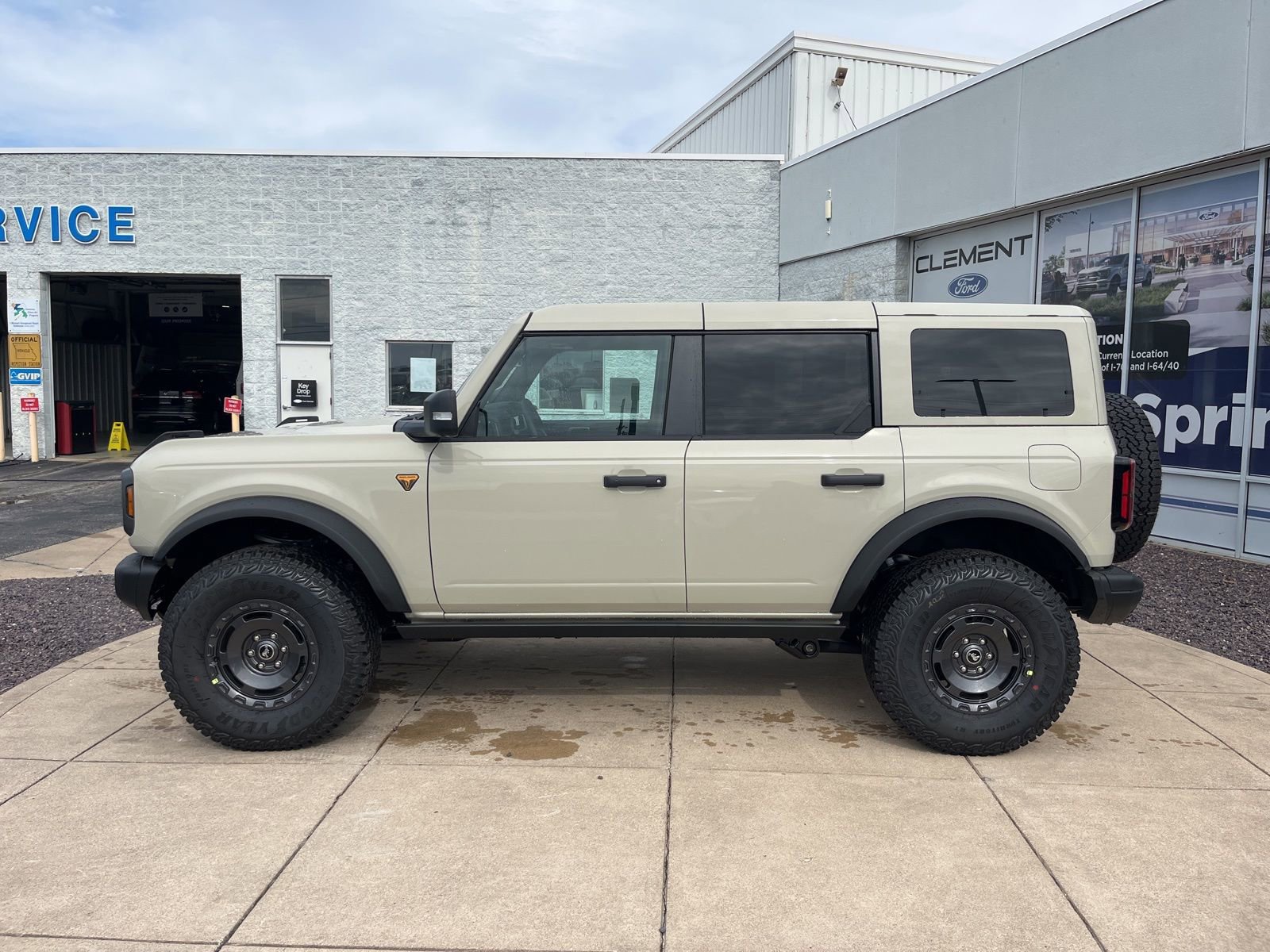New 2025 Ford Bronco Badlands AWD/4WD image 26