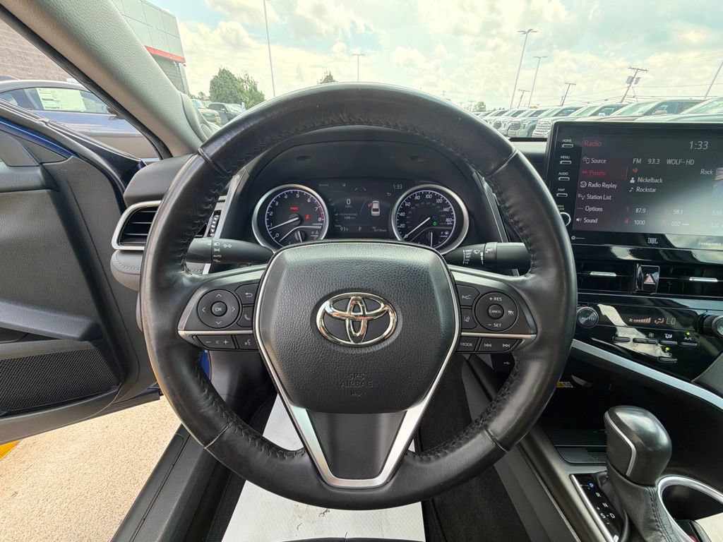 Used 2023 Toyota Camry XLE w/ Navigation Package FWD image 13