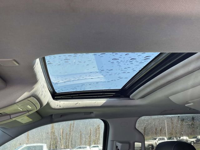 Used 2020 Chevrolet Suburban Premier AWD/4WD image 23