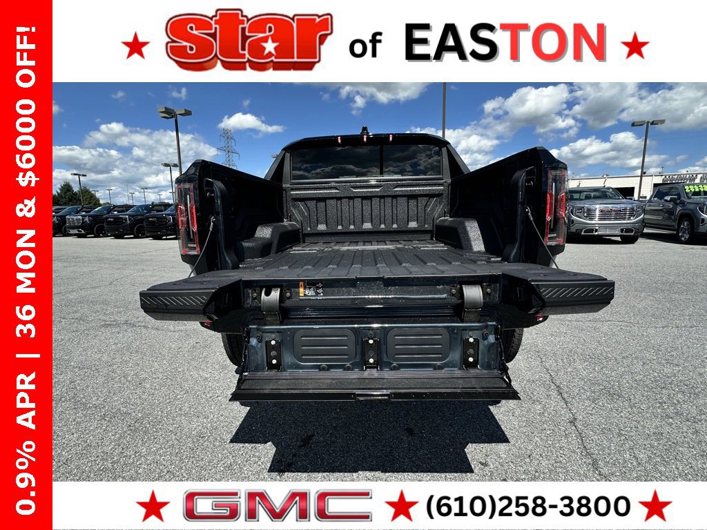 New 2026 GMC Hummer EV 4x4 Crew Cab w/ LPO, Sport Package image 32
