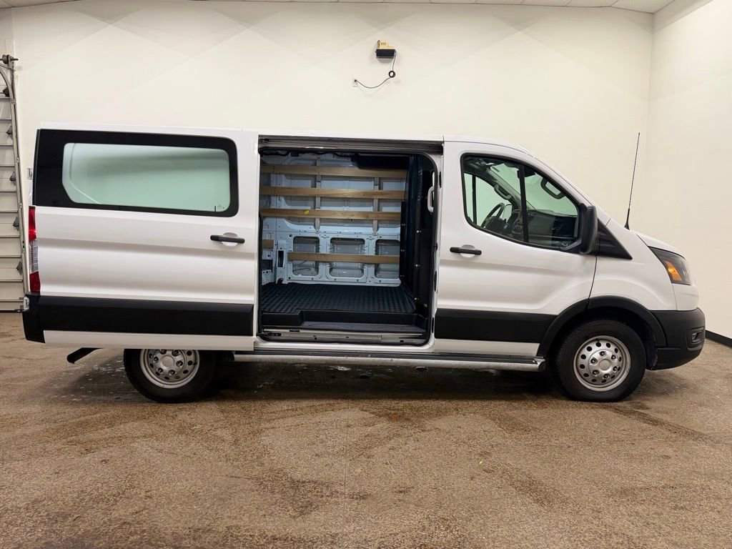 Used 2024 Ford Transit 250 Low Roof AWD w/ Exterior Upgrade Package image 10