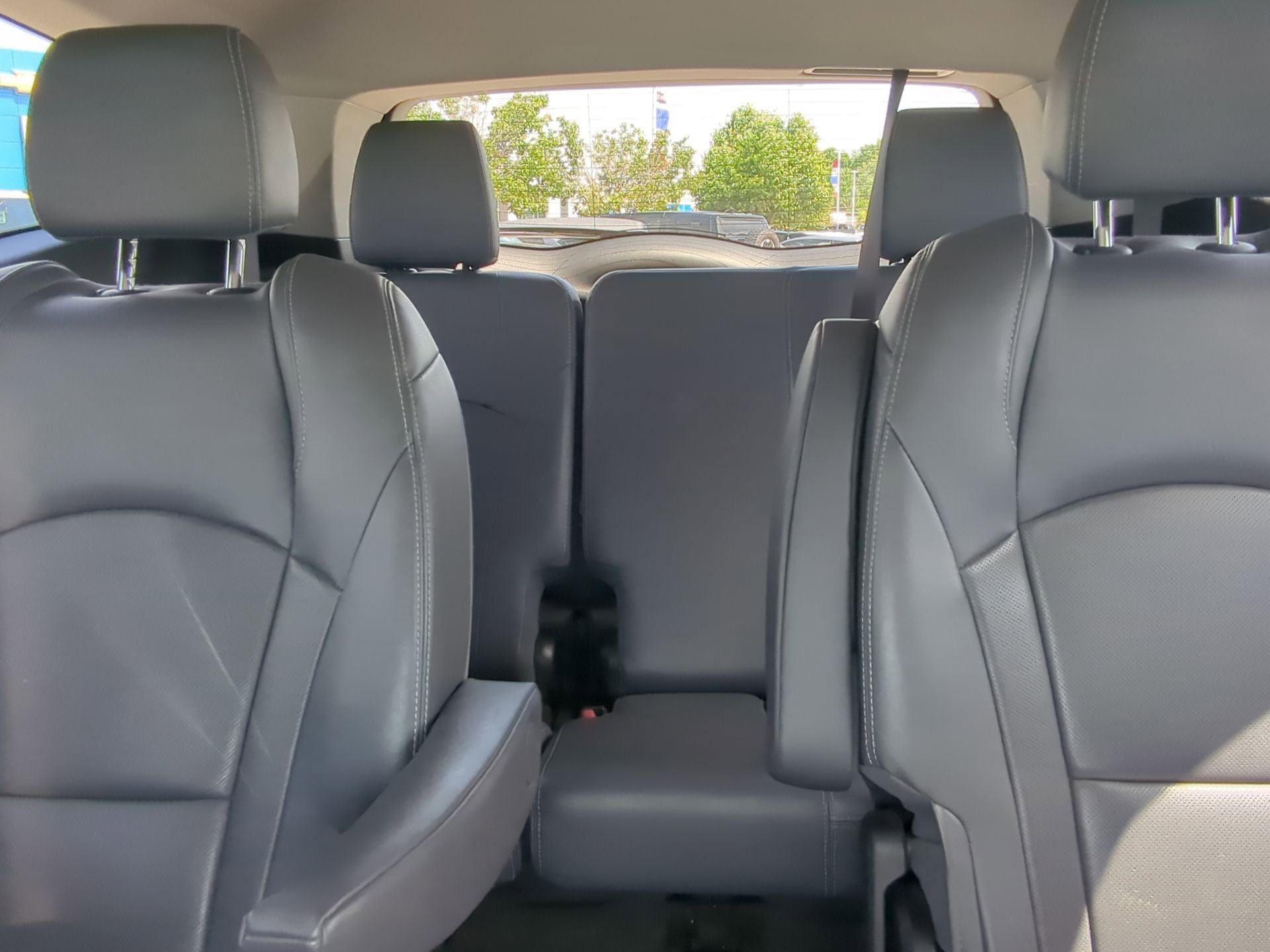 Used 2019 Buick Enclave Essence FWD image 20