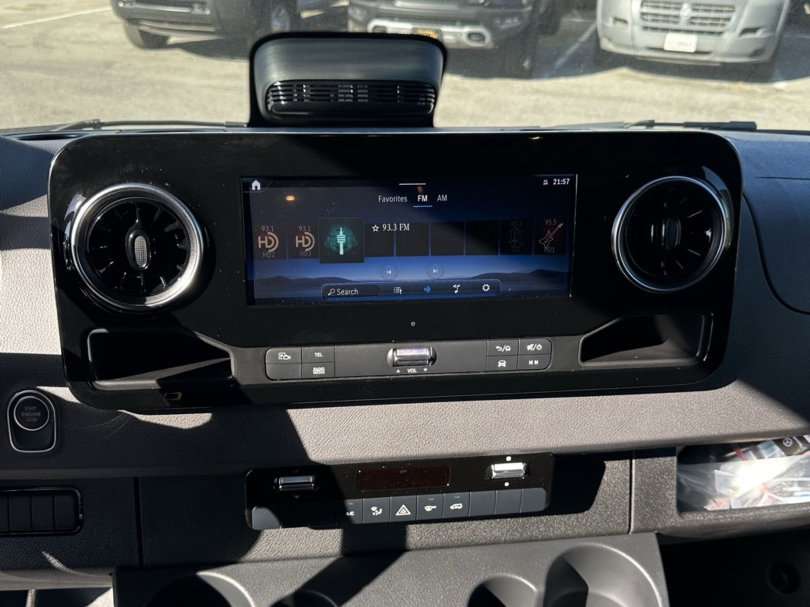 New 2025 Mercedes-Benz Sprinter 2500 image 24