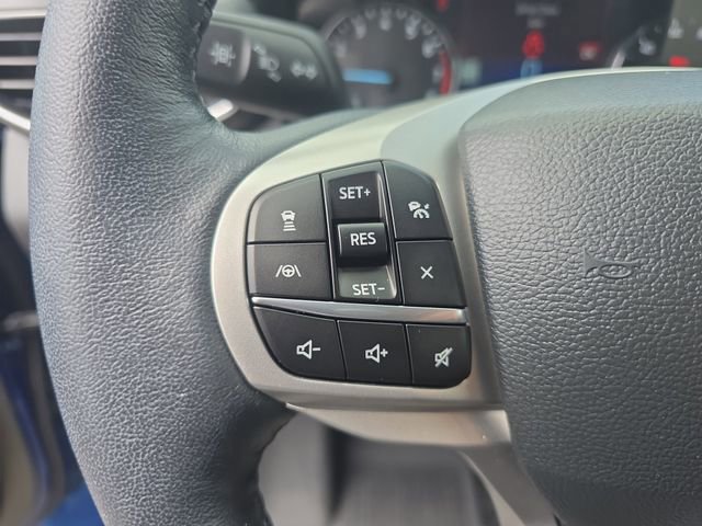 Used 2023 Ford Explorer XLT w/ Equipment Group 202A RWD image 17