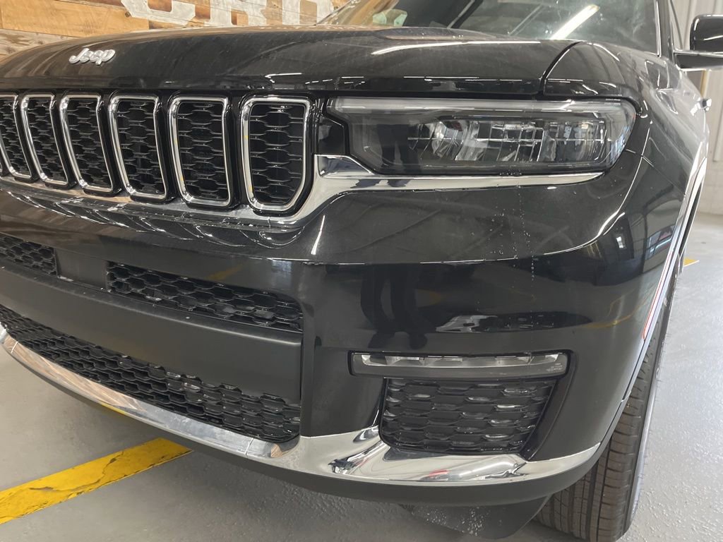 New 2025 Jeep Grand Cherokee L Limited image 9
