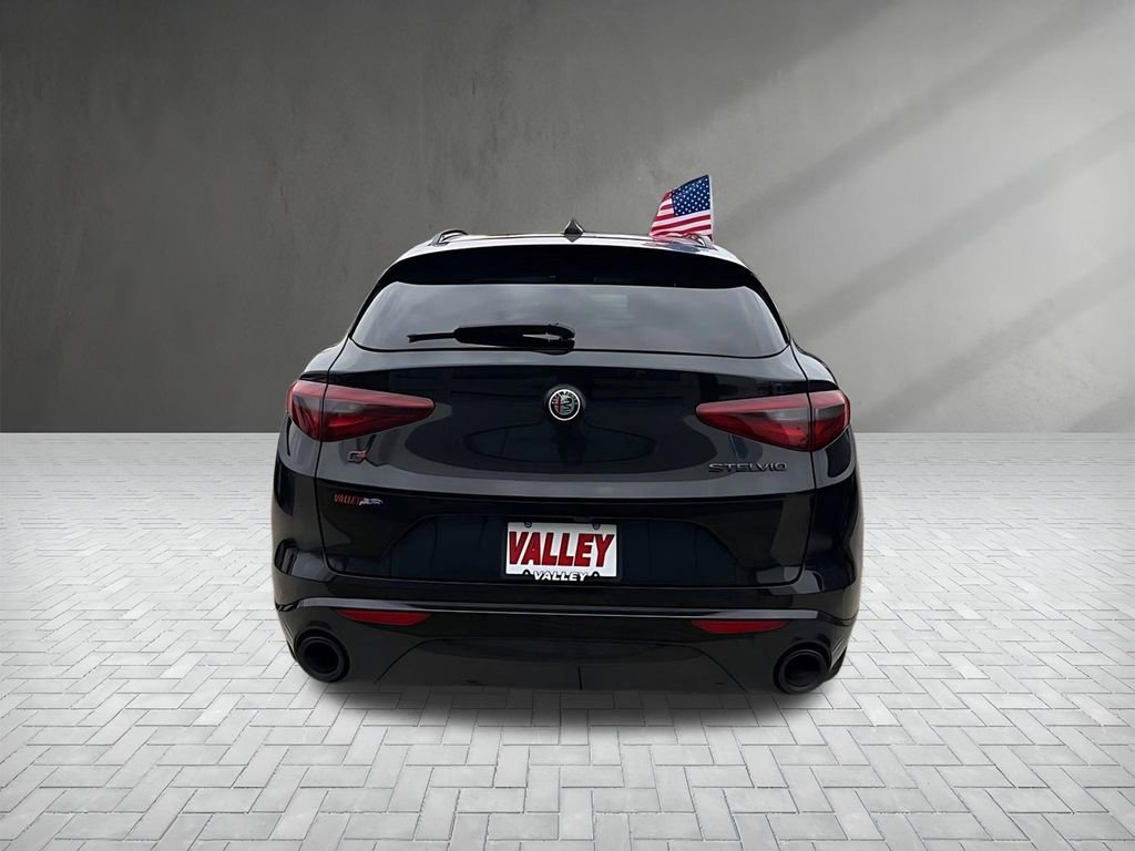 Used 2020 Alfa Romeo Stelvio Ti Sport w/ Quick Order Package 22S Sport image 7