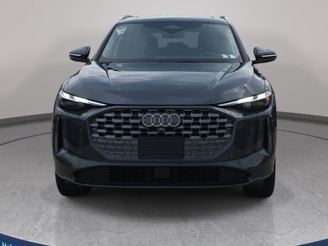 Certified 2025 Audi Q5 Premium w/ Convenience Package AWD/4WD image 3