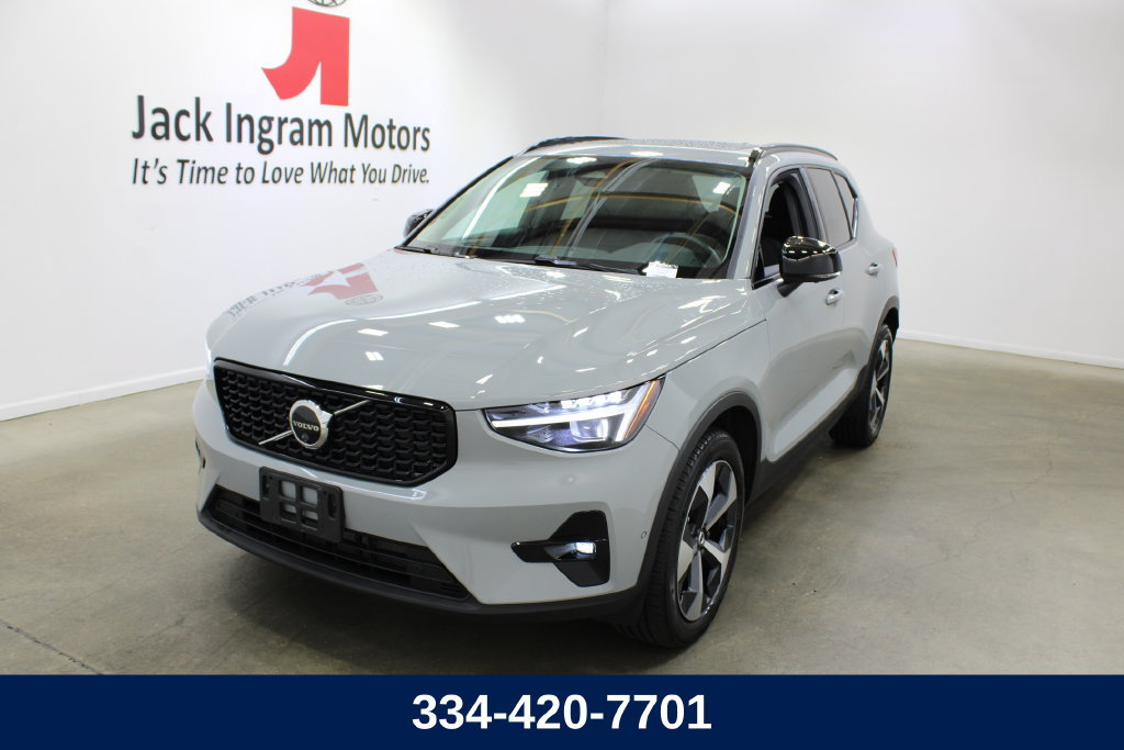 Used 2026 Volvo XC40 B5 Plus AWD/4WD 360° Tour