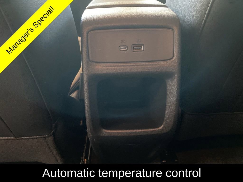 Used 2025 Chevrolet Trax LT w/ LT Convenience Package FWD image 12
