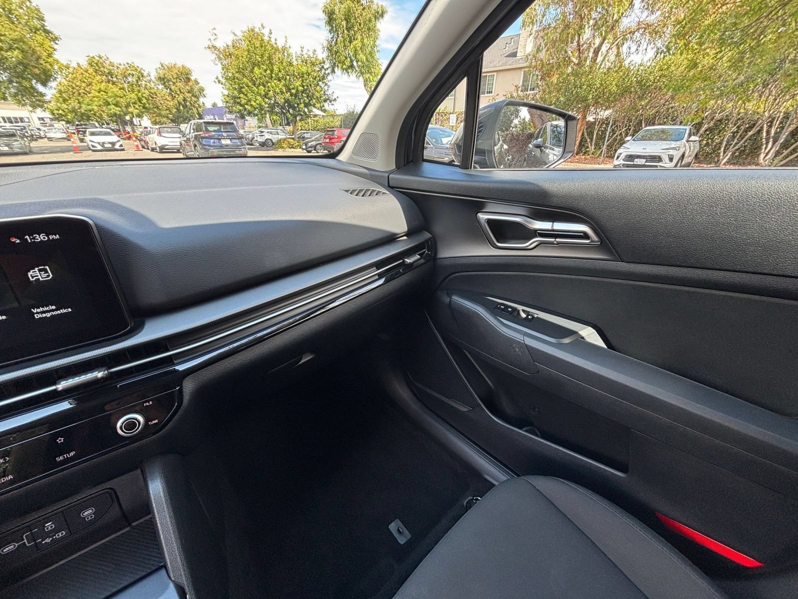 Used 2026 Kia Sportage LX FWD image 34